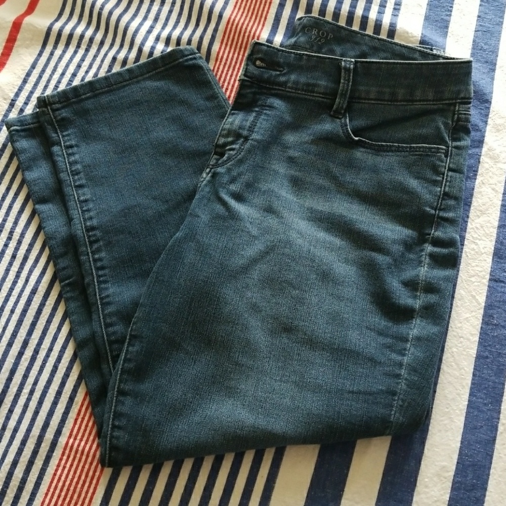 Limited Crop Jeans